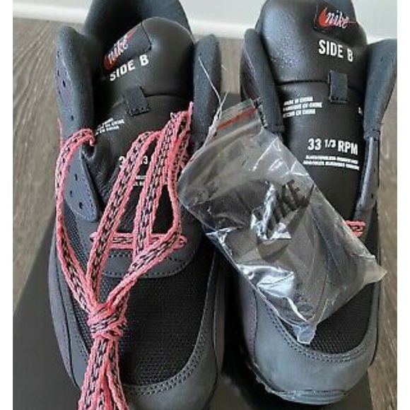 Nike Air Max - Picture 2 of 4